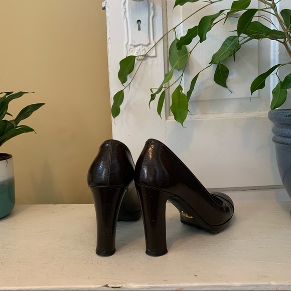 PRADA patent brown leather round toe pump heels - Picture 6 of 9